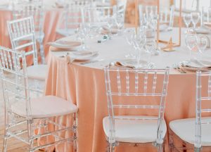 Оренда Стільця Chiavari прозорий + подушка